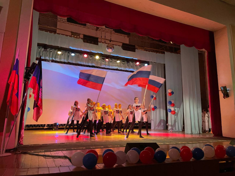 В городе Кировское состоялся праздничный концерт, посвященный Дню России. В городе Кировское состоялся праздничный концерт, посвященный Дню России.